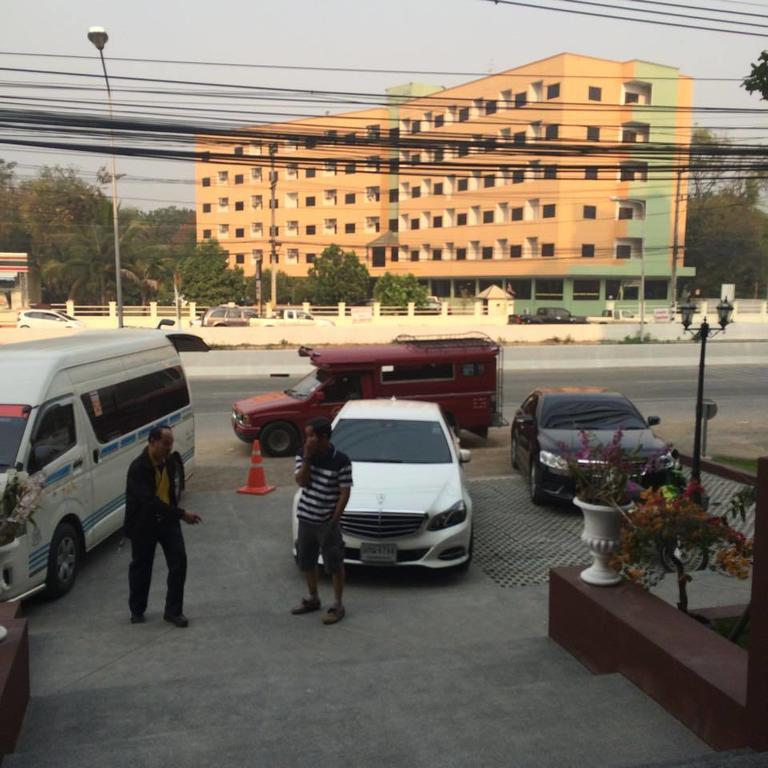 阳光露台公寓 清邁 外观 照片